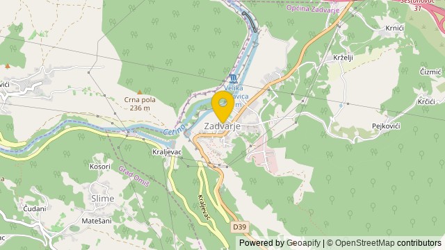 Position: Zadvarje, Splitsko-dalmatinska - Terrain